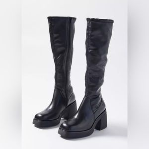 Like New Vagabond Shoemakers Brooke Knee-High Boot US 6/EU 36